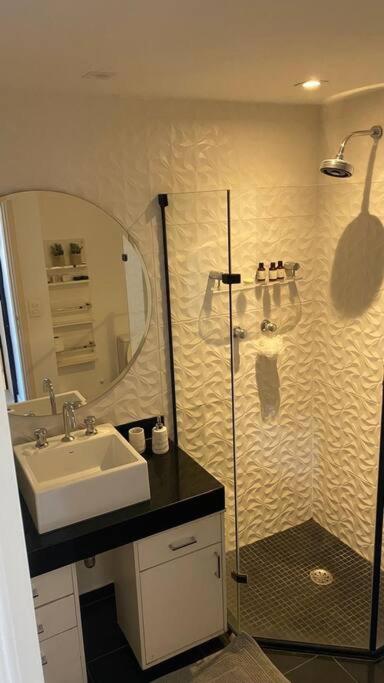 Apartamento Entire 2 Bedrooms In