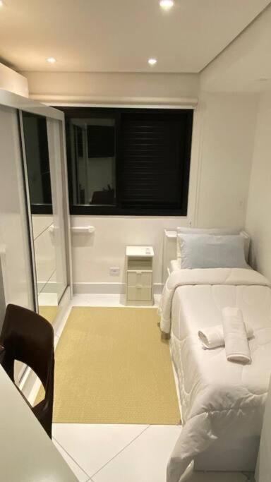 Entire 2 Bedrooms In *