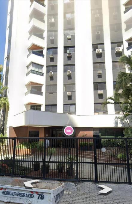 Entire 2 Bedrooms In Apartamento